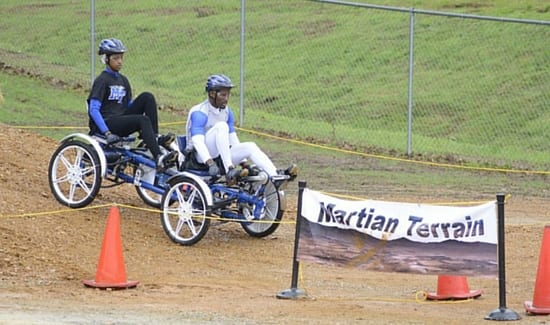 Middle Tennessee State University (MTSU) tackles the ‪#Martian‬ terrain obstacle at 2016 ‪Rover Challenge‬. (Photo credit: NASA) 