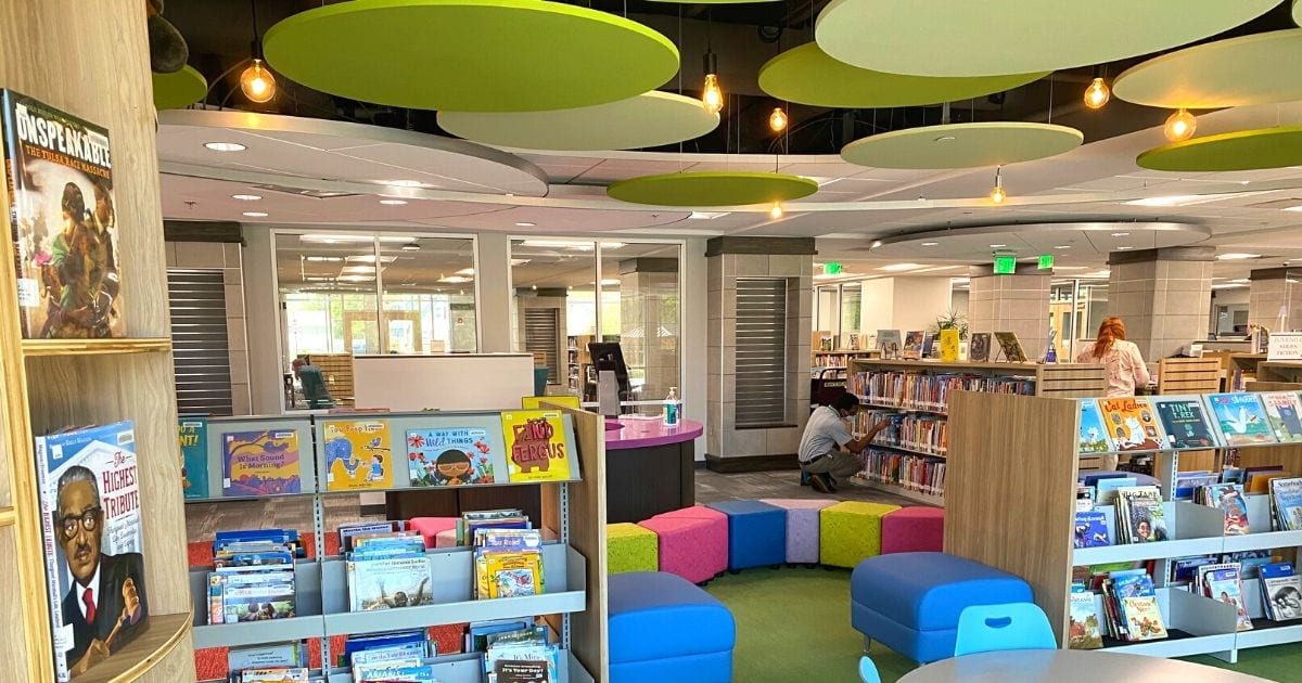 books and shelves at the new North Huntsville Library